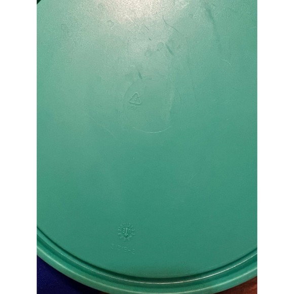 Tupperware Replacement Butterfly Lids #3131B - Butterfly Tab - Picture 5 of 5
